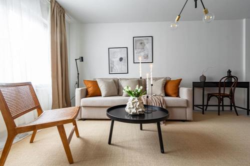 Katarina-Sofia Apartment | Low-cost stay in SoFo, construction work