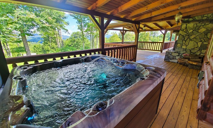 Creston Cabin | LOW SEPTEMBER RATES! Million Dollar Views-3BR3BA w/HotTub & Long-Range Views