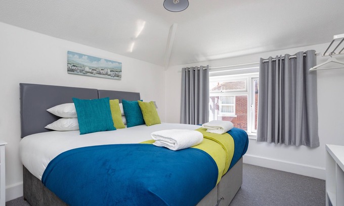 Southsea Apartment | Lowcay Apartment C - 2 Bedrooms