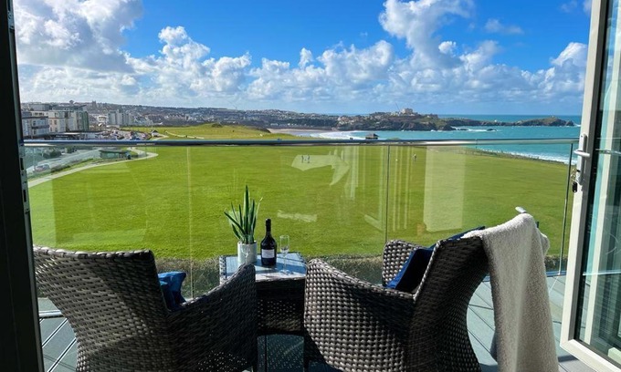 Lusty Glaze Apartment | Lowen, 1 Lusty glaze, Newquay, Cornwall
