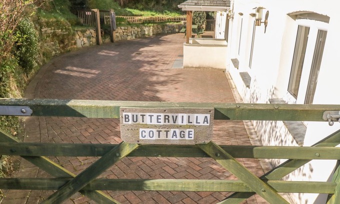 Polbathic Cottage | Lower Buttervilla Cottage, ST GERMANS
