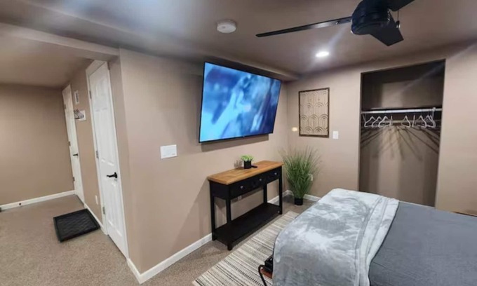 Mason City Apartment | Lower Level Studio Across From Mercy Hospital
