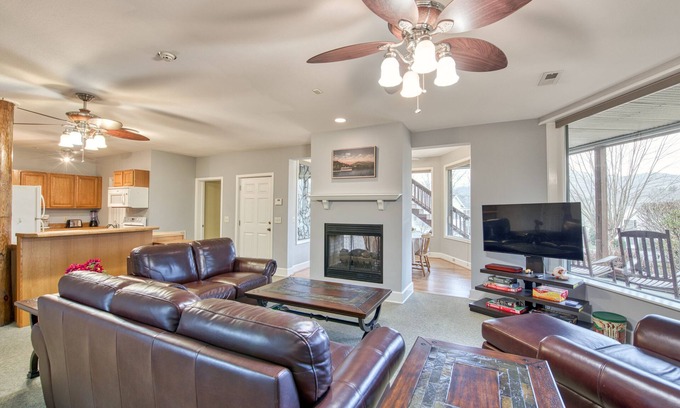 Lake Junaluska House | Lower level unit in duplex with AC, fireplace, washer & dryer, community pool