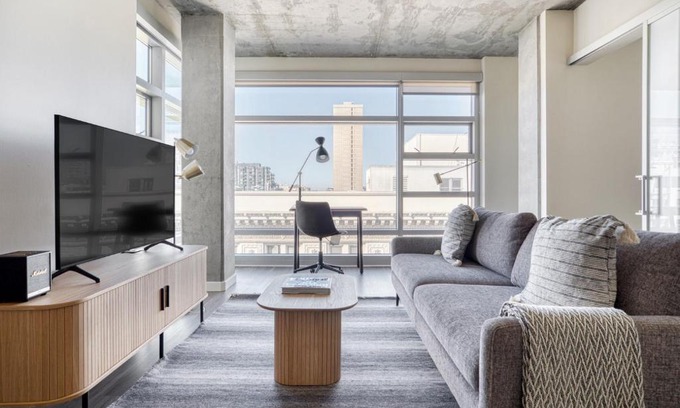 Downtown San Francisco Apartment | Lower Nob Hill 2BR w Gym Roof nr bars SFO-691