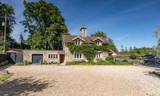 Bathford House | Lower Shockerwick Lodge