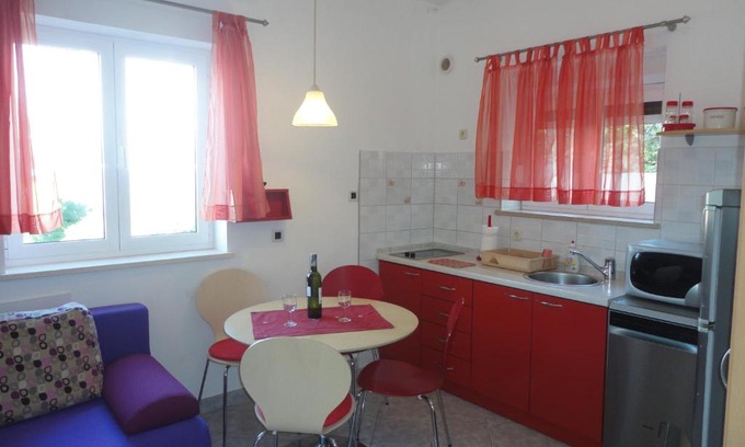 Postira Apartment | Lozna Apartment