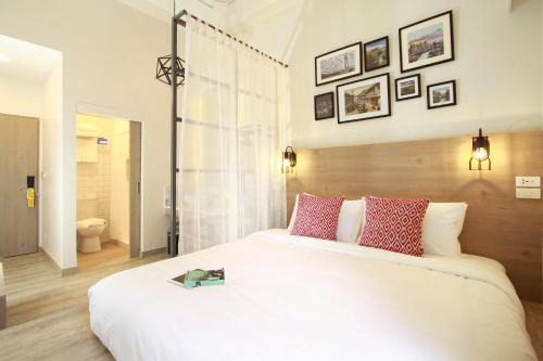 Downtown Hotel | Lub d Manila Makati - Central Makati, Near Nightlife