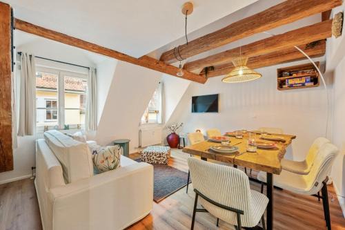 Ludwigsburg Apartment | LubuNest Altstadt Stellplatz Blühendes Barock