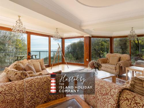 Shanklin House | Luccombe Chine House - Rare Find - Spectacular Secluded Coastal Manor, Breathtaking Ocean Views short drive to Shanklin or Ventnor Beach - near Shanklin Old Village