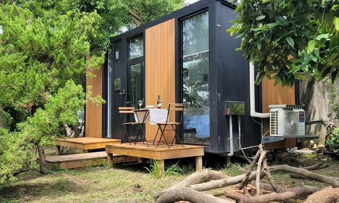 East District House | Luck House 2 by Tiny Away (幸運小屋2)