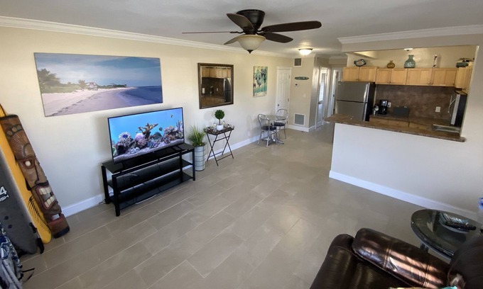 Harbor Village Apartment | Lucky Beach Retreat! 1 mile to Beach! Low Cleaning Fee!