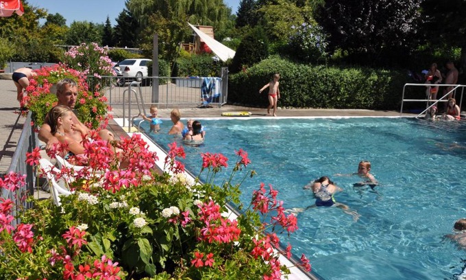 Bad Bellingen Hotel | Lug ins Land Restaurant & Ferienwohnungen