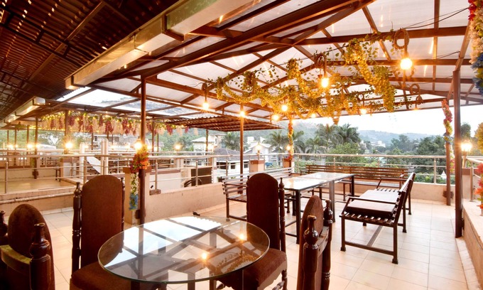 Tungarli Villa | Lugani's - MV Villan
