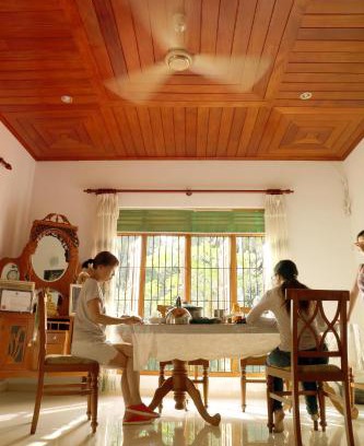 Hettimulla Bed & Breakfast | Lumbini Villa