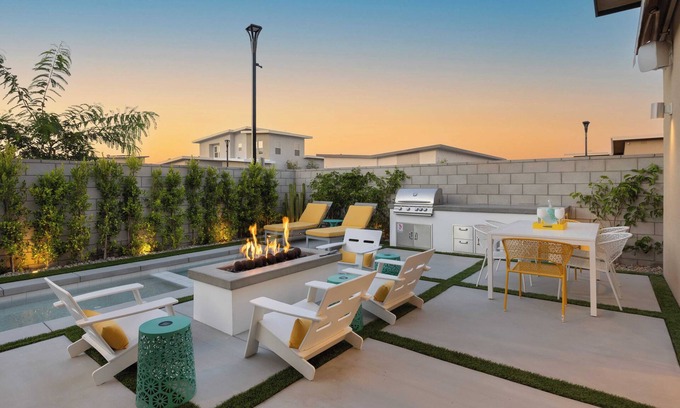 Palm Springs Cottage | Lumen at Tahquitz: New Build With Pool, Fire Pit & Designer Interiors