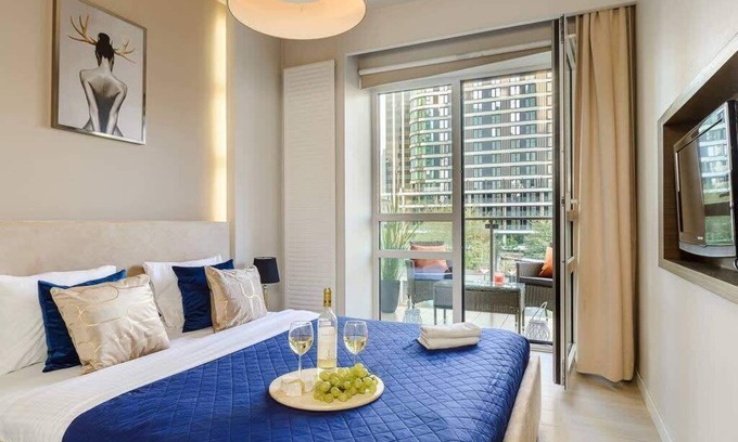 Mirow Apartment | Lumina luxury apart in Platinium Towers