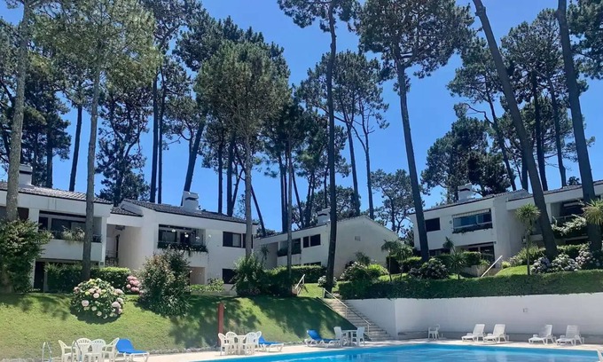 Cantegril Apartment | Luminous apartment with own barbecue, pool and maid