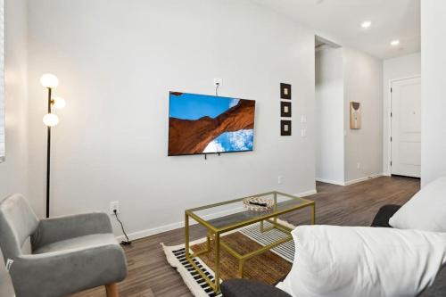 Casa Grande Apartment | Luminous Sunrise Home in Casa Grande with Pool,BBQ