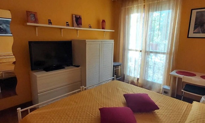 Quartiere XX Ardeatino House | LunaBedRoma - Short rentals in the green