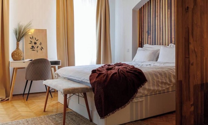 Centrul Vechi Apartment | Lunga 16 Guesthouse in city center
