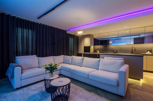 Lodz Apartment | LupoApartments Premium Łazowskiego, Parking, Dostęp na Kod, 3 Sypialnie