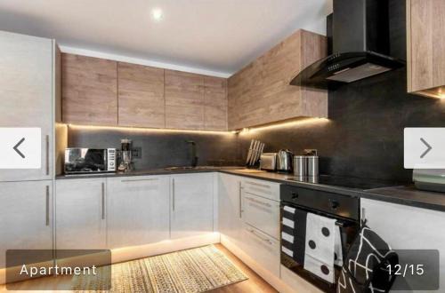 Hull Old Town Apartment | LUSH 2 Bed Central Apartment Hull Centre