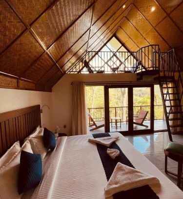 Pirmed House | Lush Acres