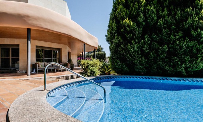 Godella House | Lushville - Luxurious Villa with Pool in Valencia