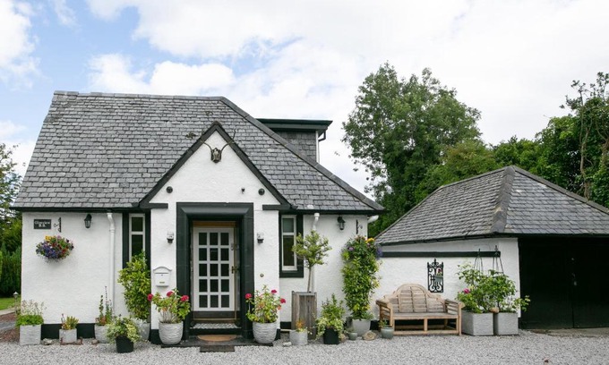 Luss Ski Chalet | Luss Cottages at Glenview