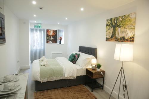Luton House | Luton Nook and Kitchen 4 mins to Luton AirPort