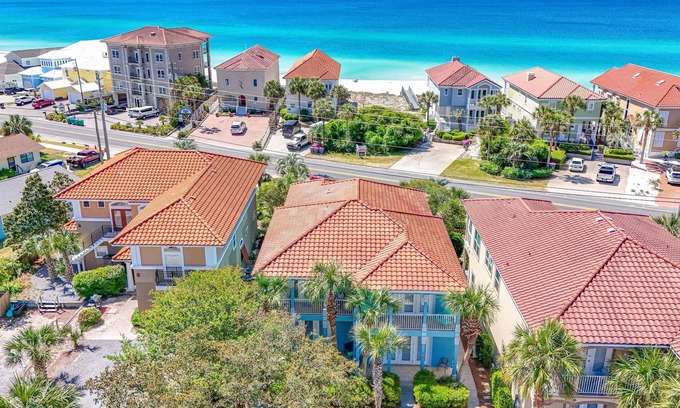 Fort Bay House | LUV PCB | Beach front pool!