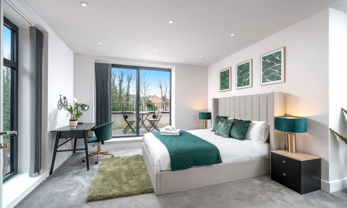 North Finchley Condo | Lux 2bedroom Flat-FreeParking