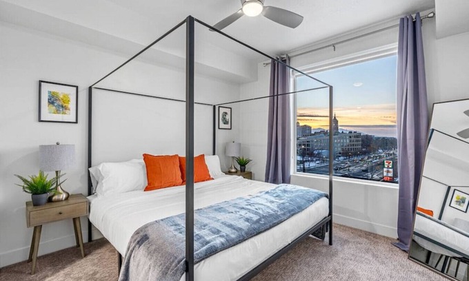 Downtown Salt Lake City Apartment | Lux Apt -PoolHotTubGymPrkg-View!