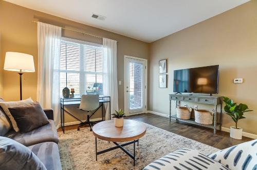 Tuttle West Apartment | Lux Dublin 2br 1st Floor Wd Pet Friendly!