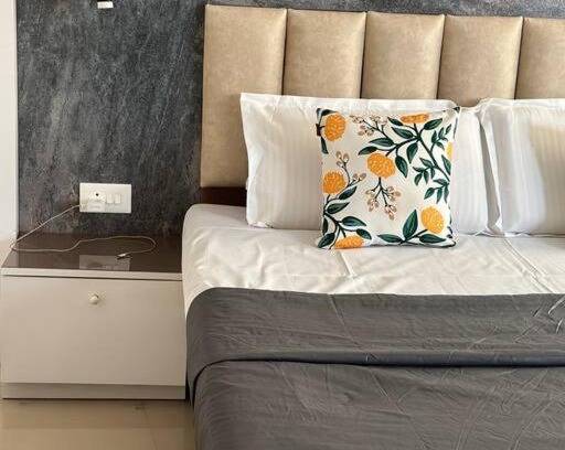 Kolhapur Apartment | Lux Flat