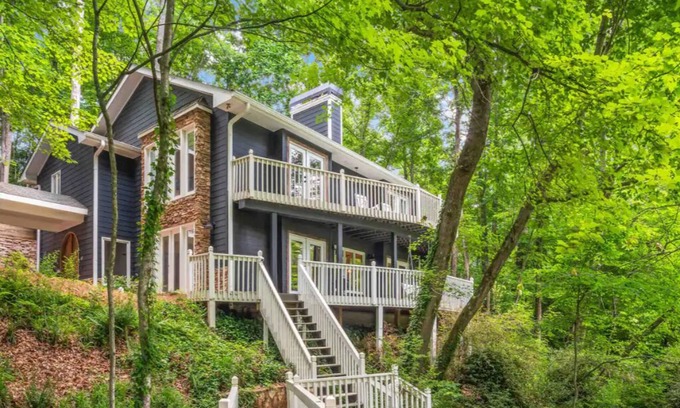 Sandy Springs House | Lux Home - Great For Families & Groups - Hot Tub & Sauna - Outdoor Space