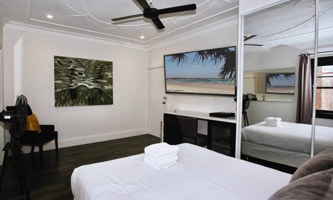 Potts Point Apartment | Lux & Quiet Apartment in Potts Point