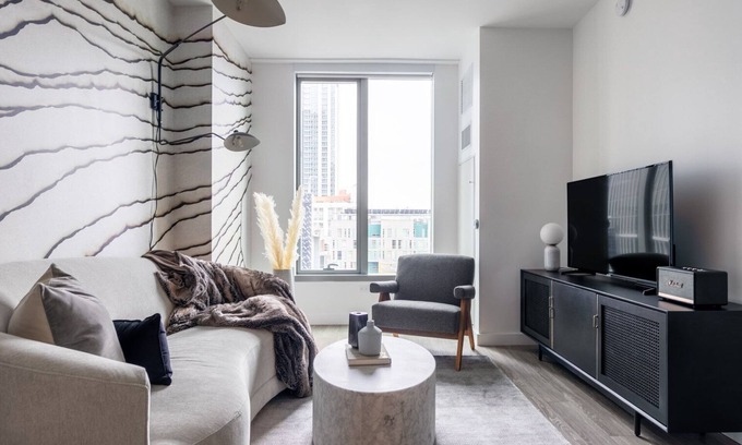 South Beach Apartment | Lux Rincon Hill 1BR w/Gym, Sauna, nr. Silicon Valley, by Blueground
