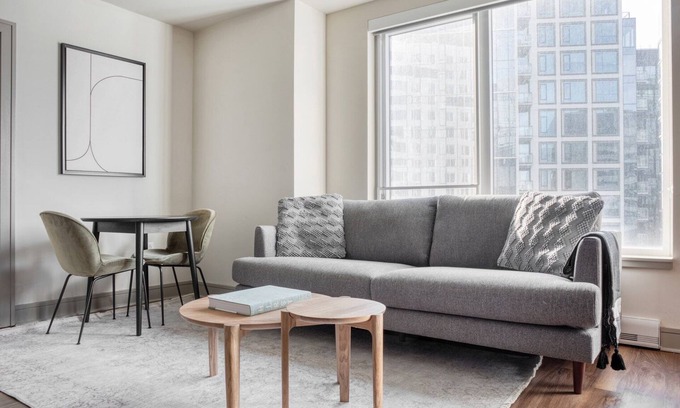 Seaport District Apartment | Lux Seaport 1BR w/Gym on Harbor by Blueground