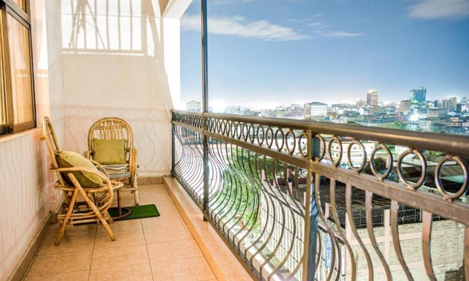 Ngara West Apartment | Lux Suites Lay Canon Apartments Ngara