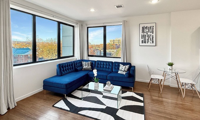 East Orange Apartment | Luxe 2BR-Master Suite,GYM,near NYC,EWR,PPRU, American Dream, MetLife