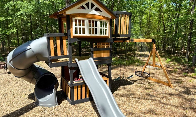 Broken Bow Cabin | Luxe Cabin | Hot Tub | Game Room | Sleeps 19