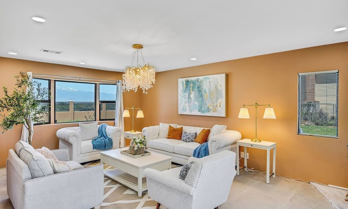 Norco House | Luxe Dream Retreat: USA Vacation Home!