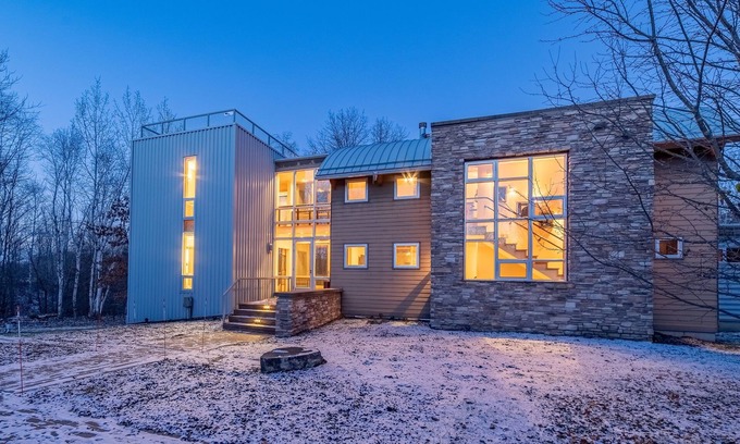 Baldwin House | Luxe Lakefront Estate near Minneapolis, Hot Tub, Sauna, Kayaks, Sleeps up to 20