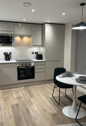 Leeds City Center Apartment | Luxe Life Residences