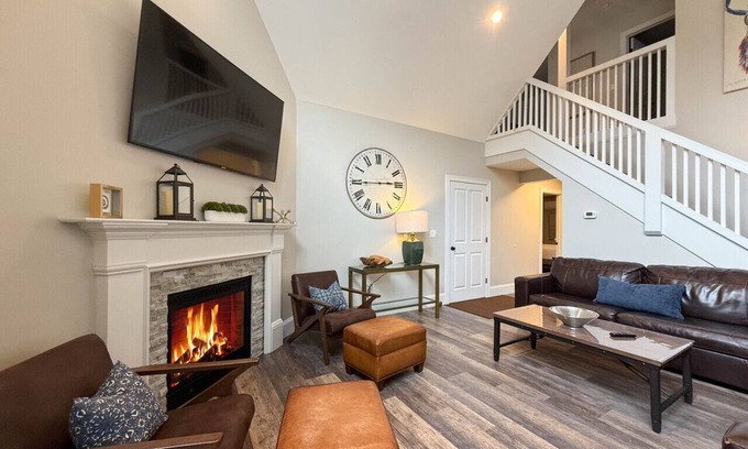 Cranmore Birches Villa | Luxe Mountain Home | River, Cranmore and Downtown!