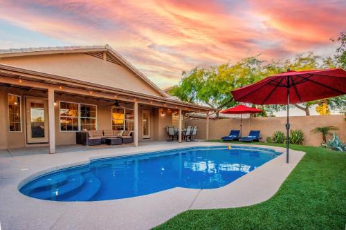 Mountain Park Ranch House | Luxe Phoenix Getaway (heated pool, mountain view)