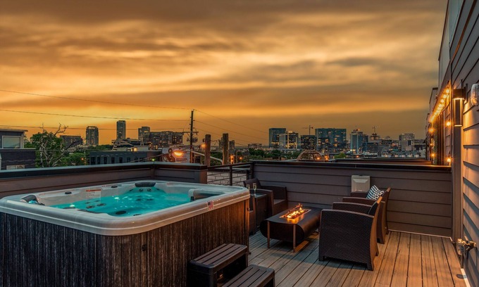 Edgehill House | LUXE-Tennessee Row-Heart of Gulch-Mins to Broadway