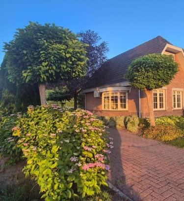 Barneveld House | Luxe vakantiehuis op de Veluwe met tuin in Barneveld