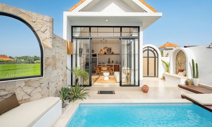 Munggu Villa | Luxe Villa Amra By OriVista w/Rice Field Views